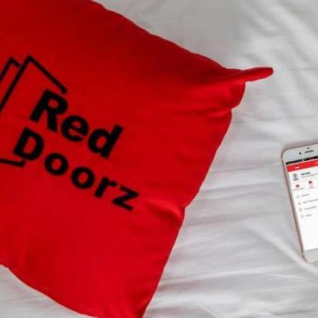 מלון Reddoorz At Omah Wetan Sawojajar מאלאנג מראה חיצוני תמונה