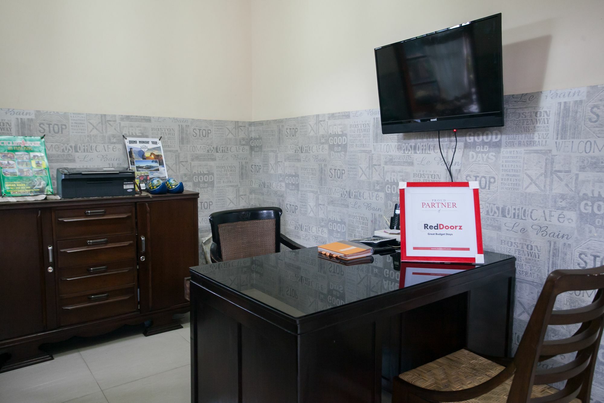 מלון Reddoorz At Omah Wetan Sawojajar מאלאנג מראה חיצוני תמונה