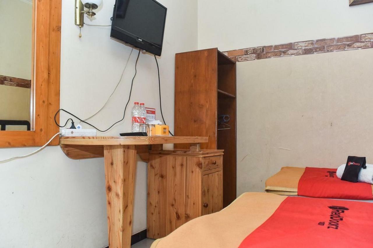 מלון Reddoorz At Omah Wetan Sawojajar מאלאנג מראה חיצוני תמונה