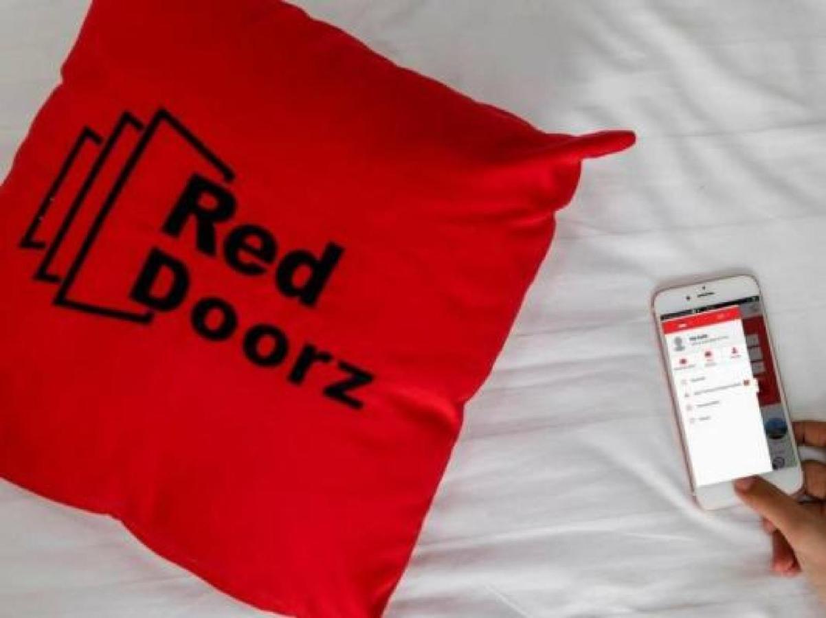 מלון Reddoorz At Omah Wetan Sawojajar מאלאנג מראה חיצוני תמונה
